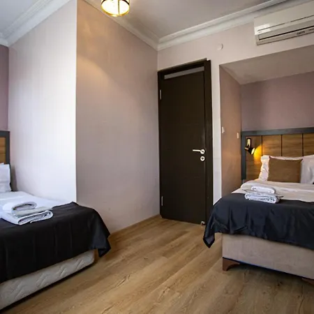 Comfort Taksim 3*