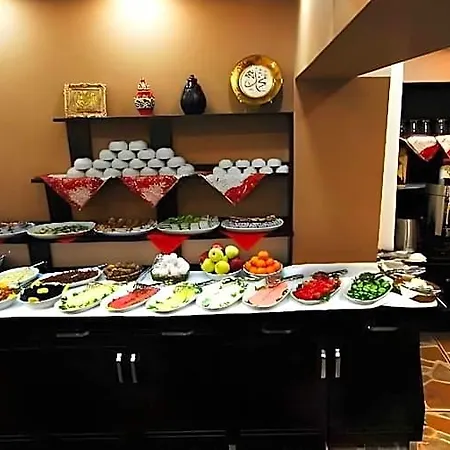 Hotel Comfort Taksim 3*