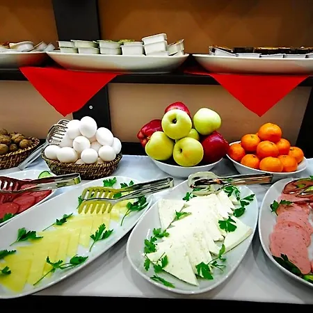 Hotel Comfort Taksim 3*