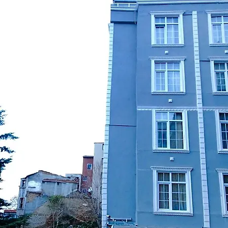 Comfort Taksim 3*