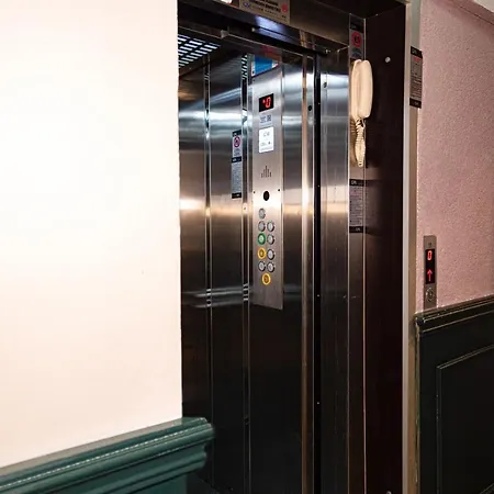 Comfort Taksim Hotel 3*